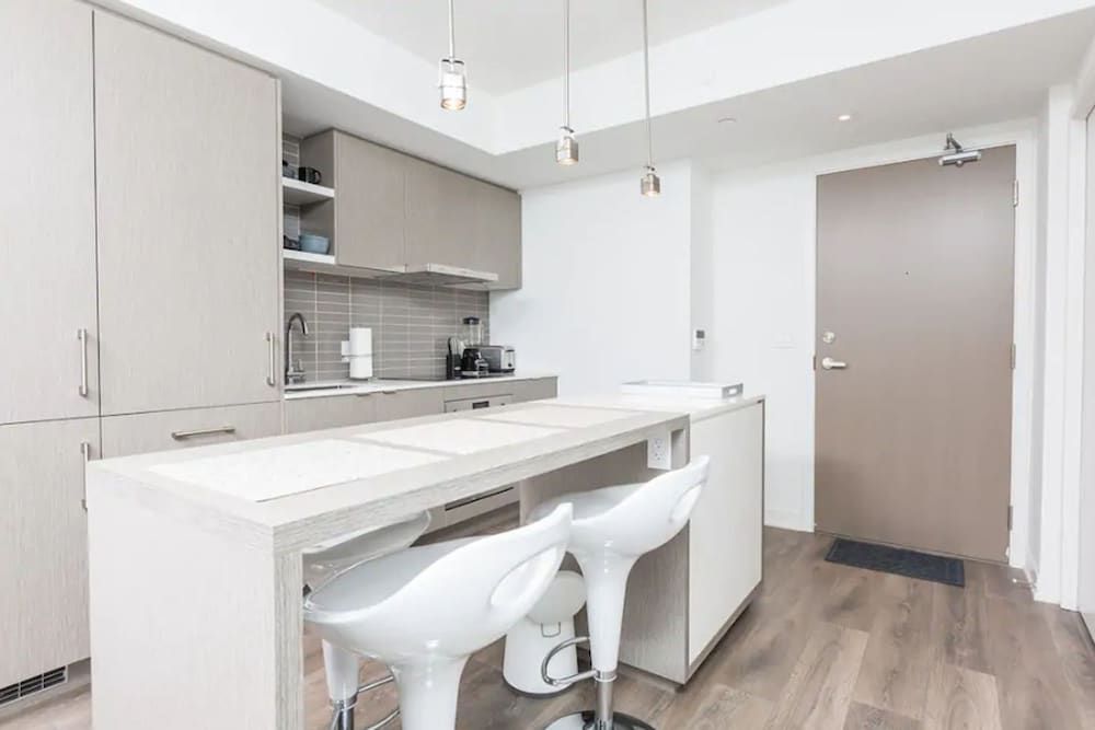 undefined Applewood Suites - Toronto Peter Street 6