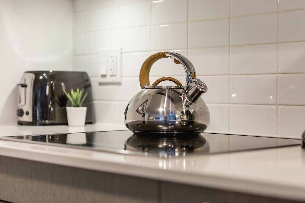 QuickStay - Classy & Rustic Downtown Condo Apartment (1 Bedroom) 7