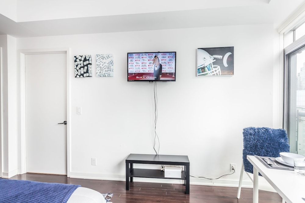 New!! Couples Retreat.luxury Condo.central Apartment (1 Bedroom) 18