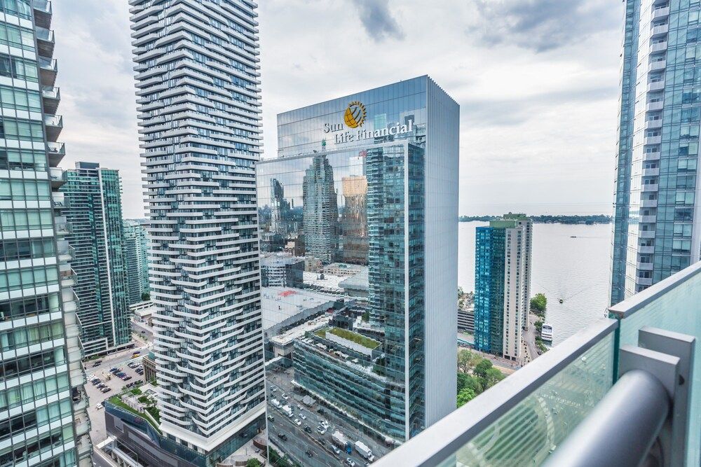 New!! Couples Retreat.luxury Condo.central Apartment (1 Bedroom) 21