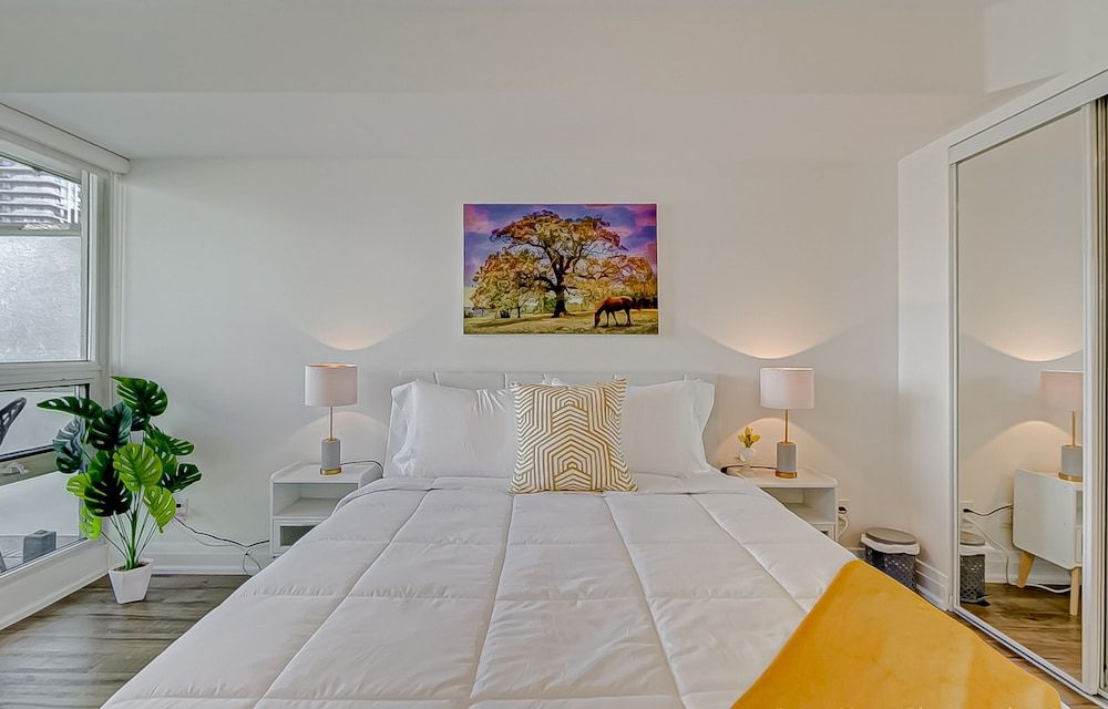 undefined Globalstay Yonge St Condos 9