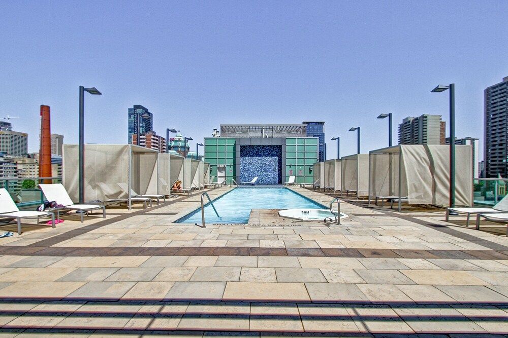 undefined Condos with Parking & Gorgeous View 3