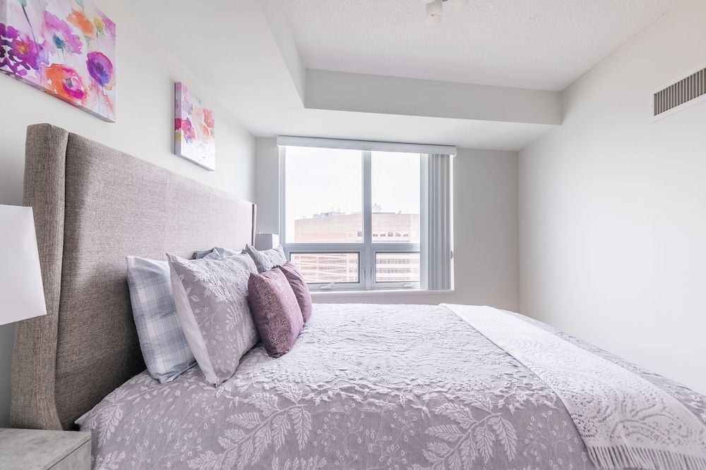 undefined Simply Comfort Gorgeous Apt North York 6