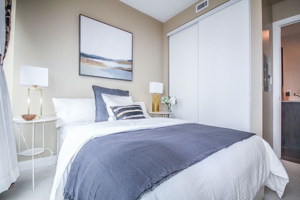 undefined Sarkar Suites - YorkVille 5
