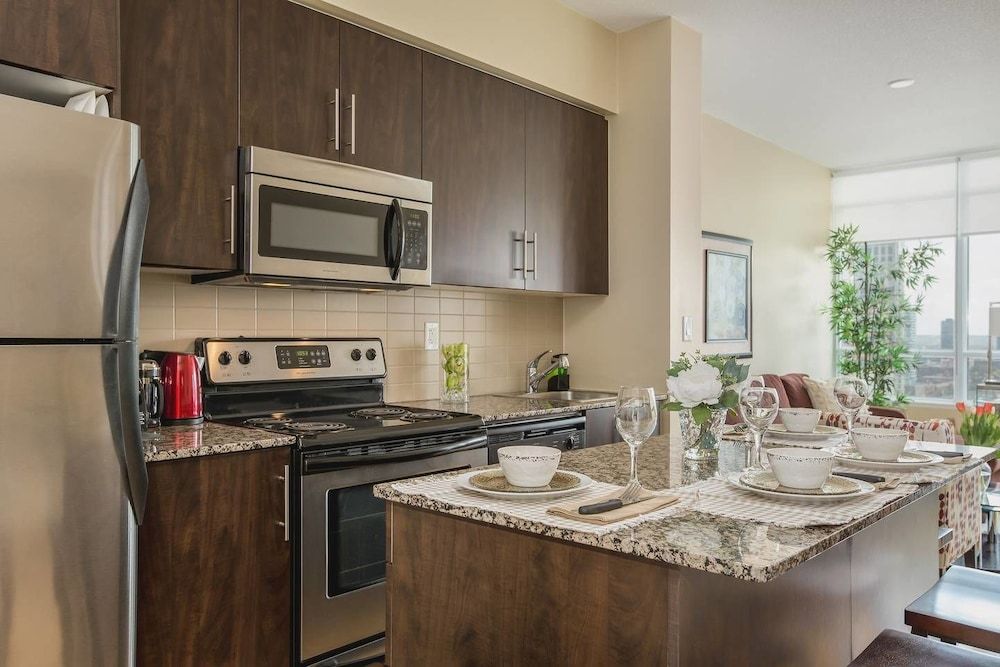 Executive Condo in the Heart of Downtown Apartment (2 Bedrooms) 13