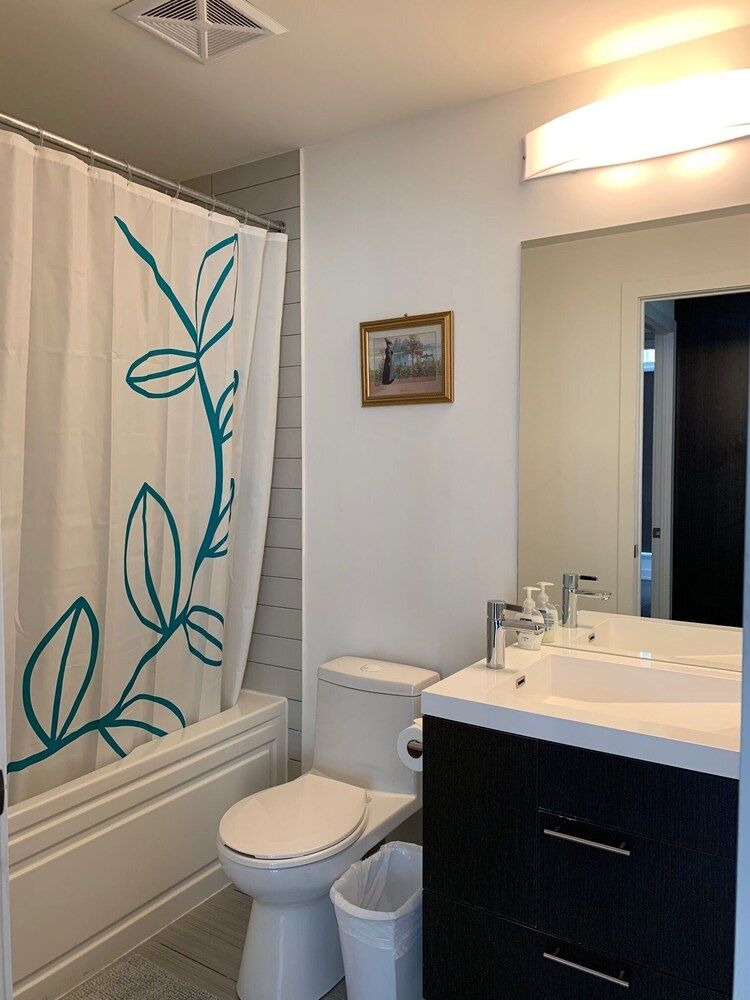 Sarkar Suites - Downtown Fashion Dist. Deluxe Condo 8