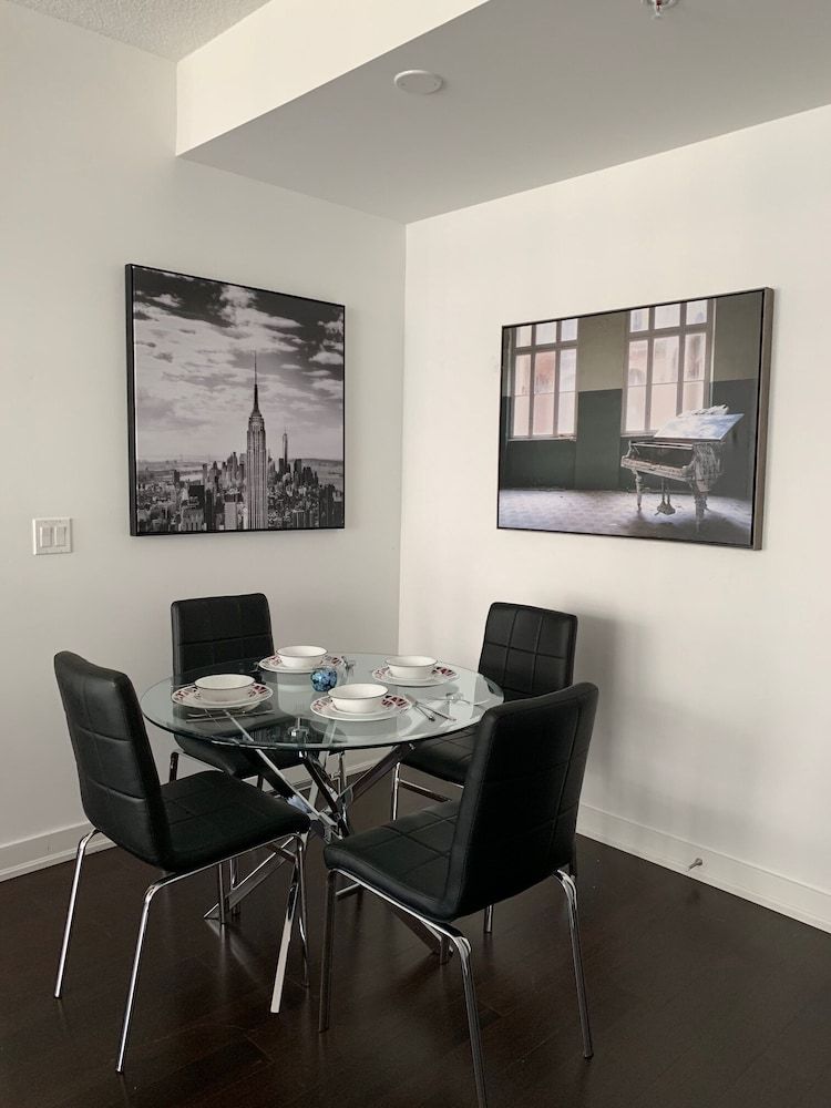 Sarkar Suites - Downtown Fashion Dist. Deluxe Condo 9