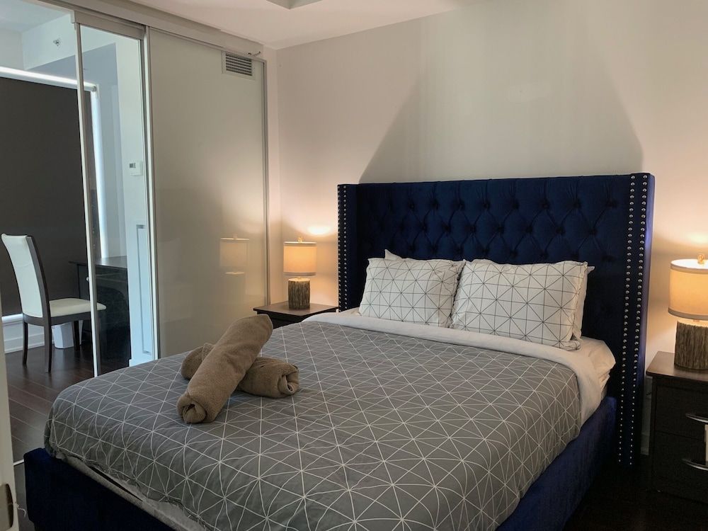 Sarkar Suites - Downtown Fashion Dist. Deluxe Condo 5