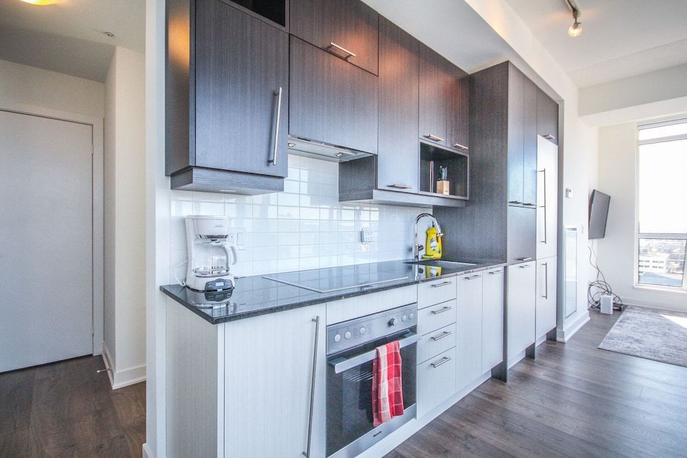 undefined Sarkar Suites - Downtown Fashion Dist. 10