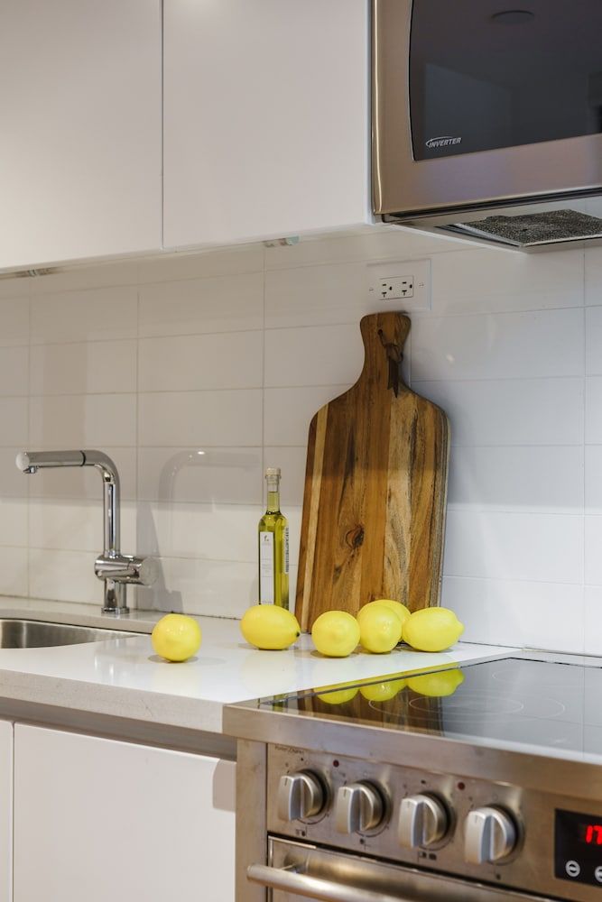 undefined Sarkar Suites - 75 Queens Wharf 10