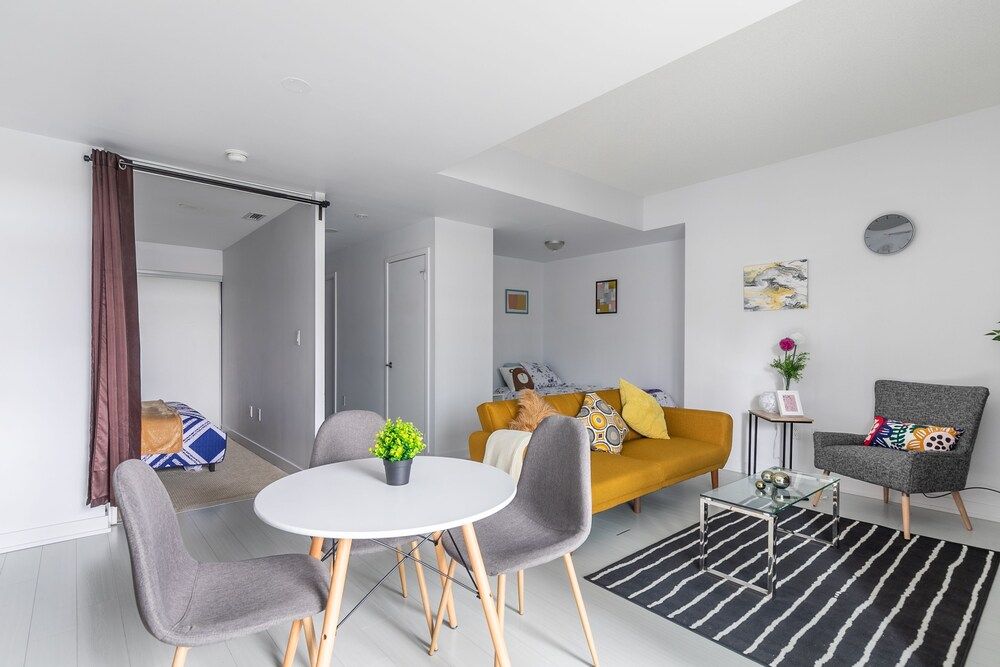 Gorgeous Luxury Condos near the CN Tower City Condo, 2 Bedrooms, City View, Lakeside 13