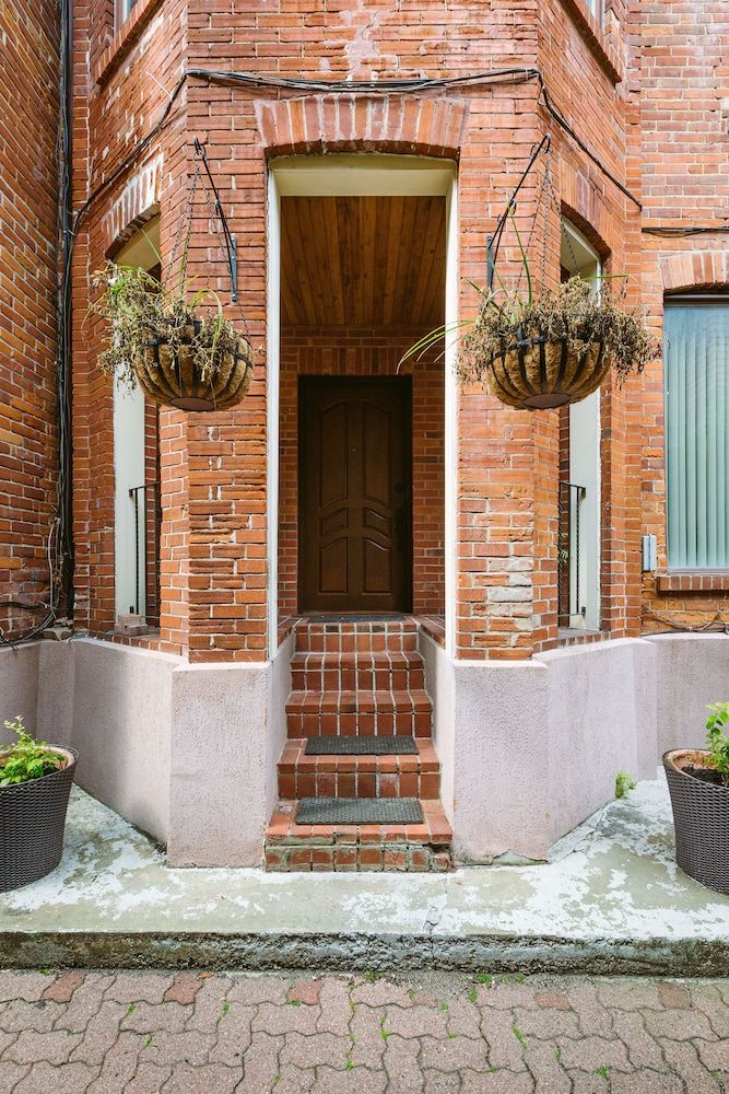 undefined Stunning Victorian House in the Annex 3