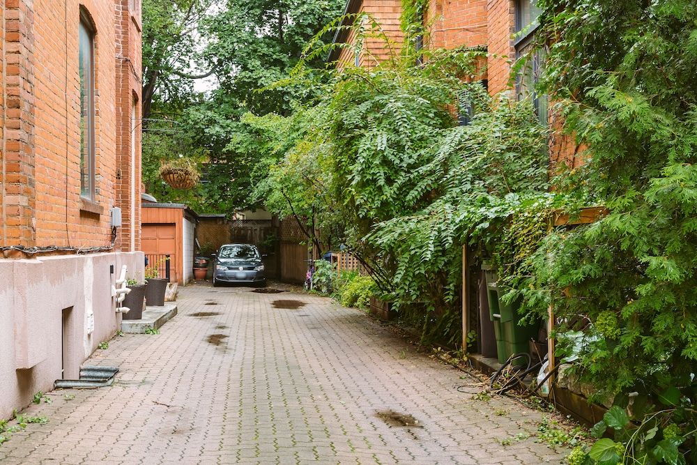 undefined Stunning Victorian House in the Annex 7