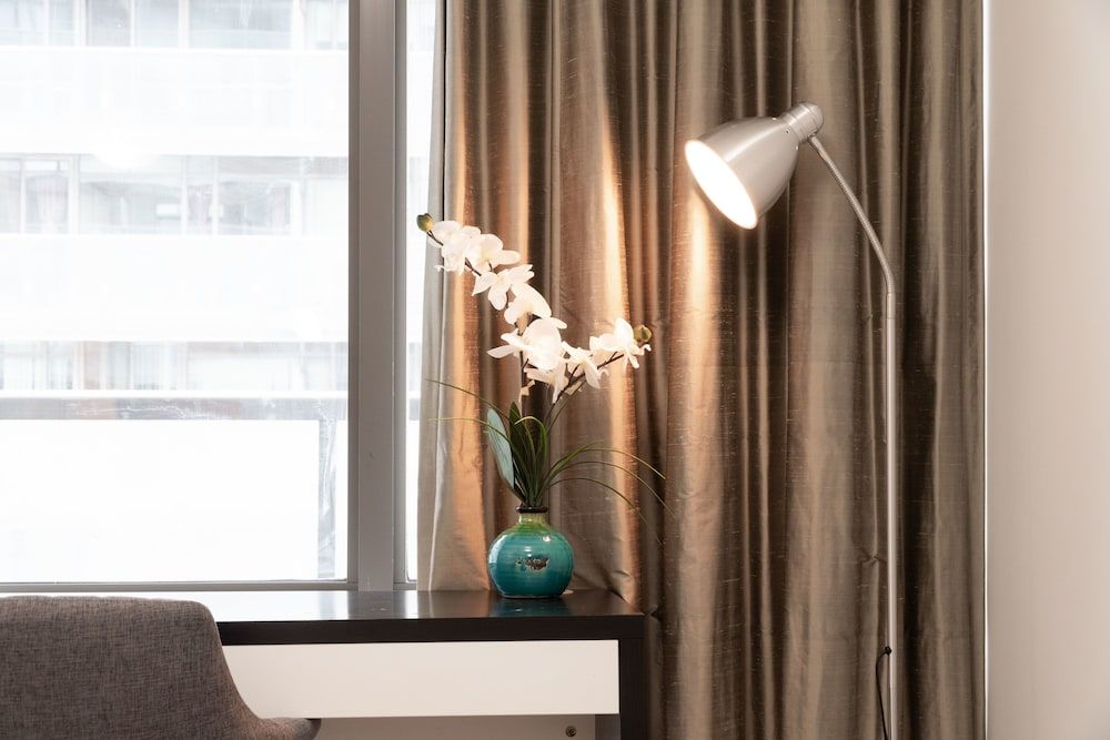 Modern Condo in Financial District Premium Room 21