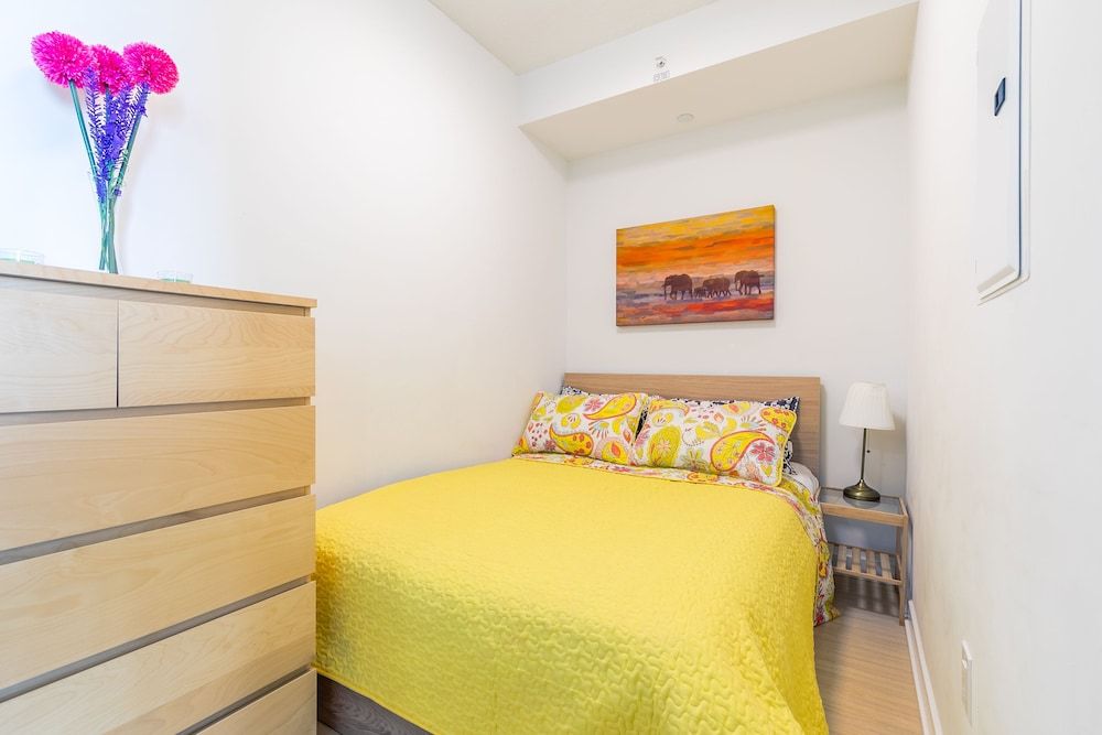 undefined Simply Comfort Stunning Downtown Condos 4