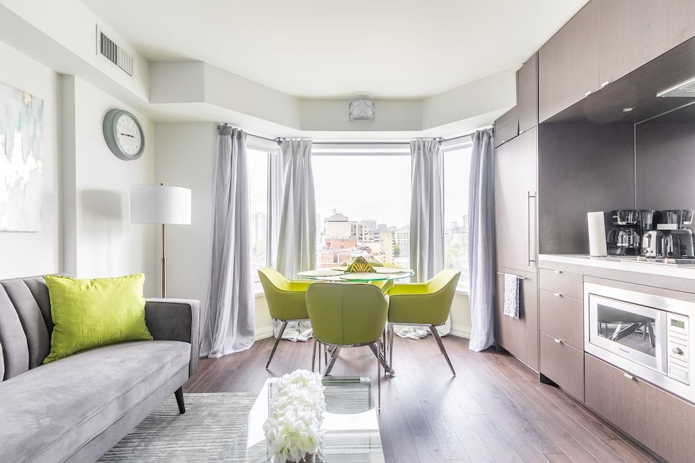 GLOBALSTAY. Charming Yorkville Condos Premium Apartment, 1 Bedroom, Kitchen, City View 13