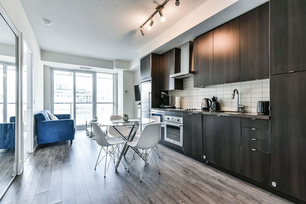 undefined Front Street Luxury Condos 10