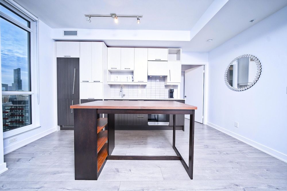 undefined Grand Royal Condos- Downtown 6