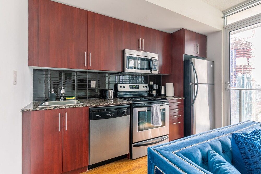 undefined Gorgeous Condos in Maple Leaf Square 7