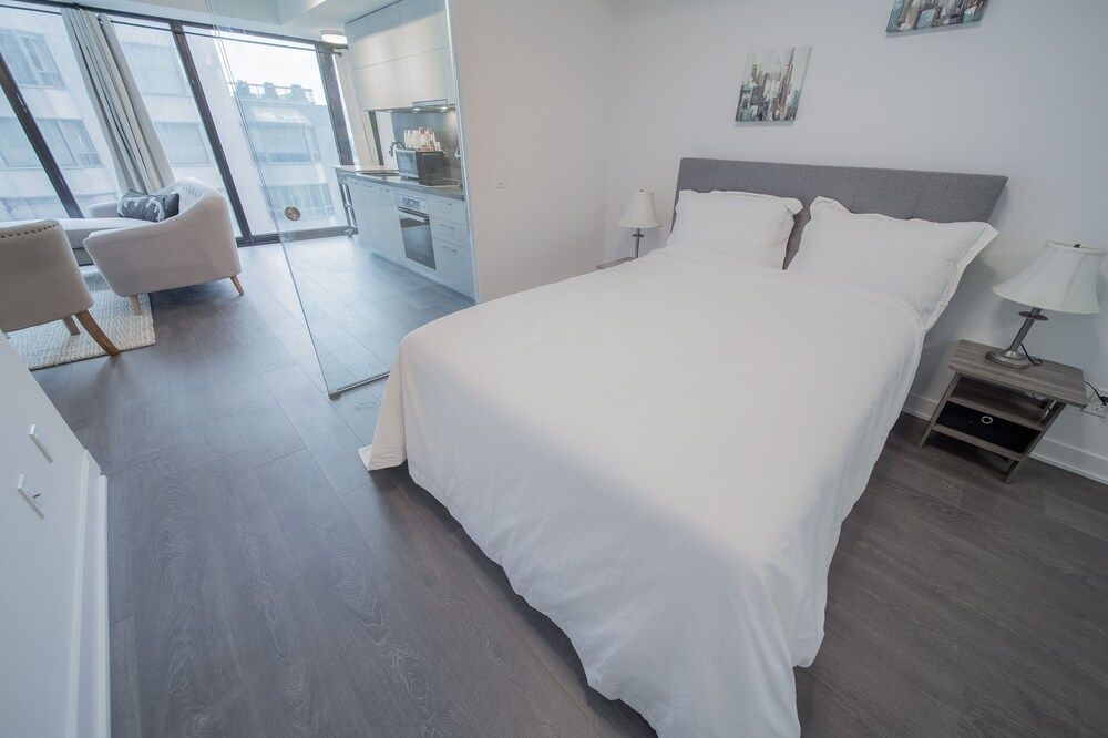 undefined Yorkville Executive Suites 3