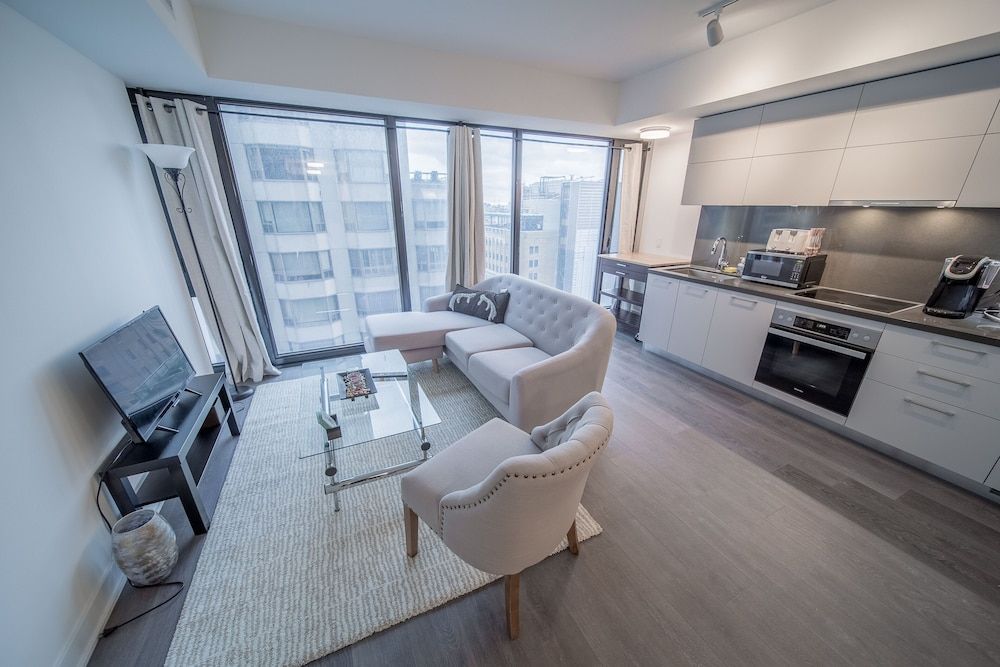 undefined Yorkville Executive Suites 10