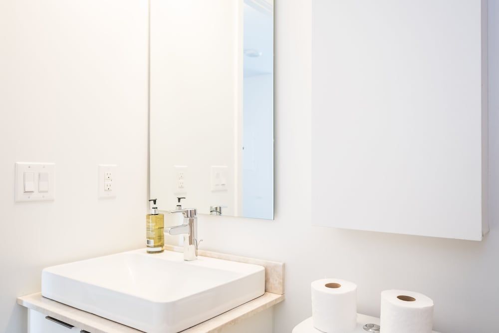 York Street Condos Tower 2 Grand Condo, 1 Bedroom 24