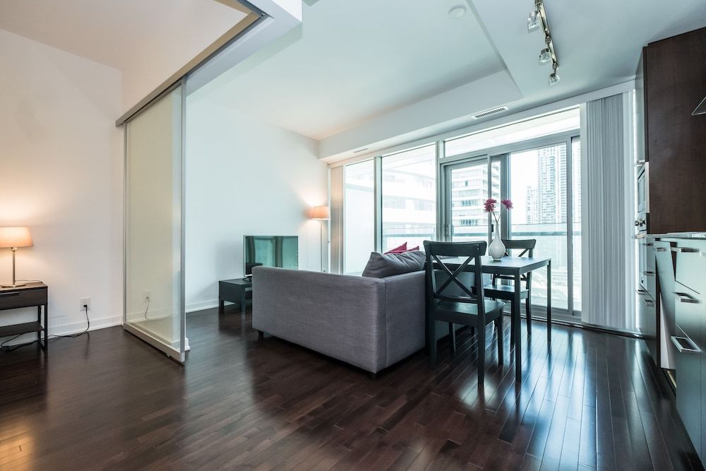 York Street Condos Tower 1 Tower 1 Condo 11