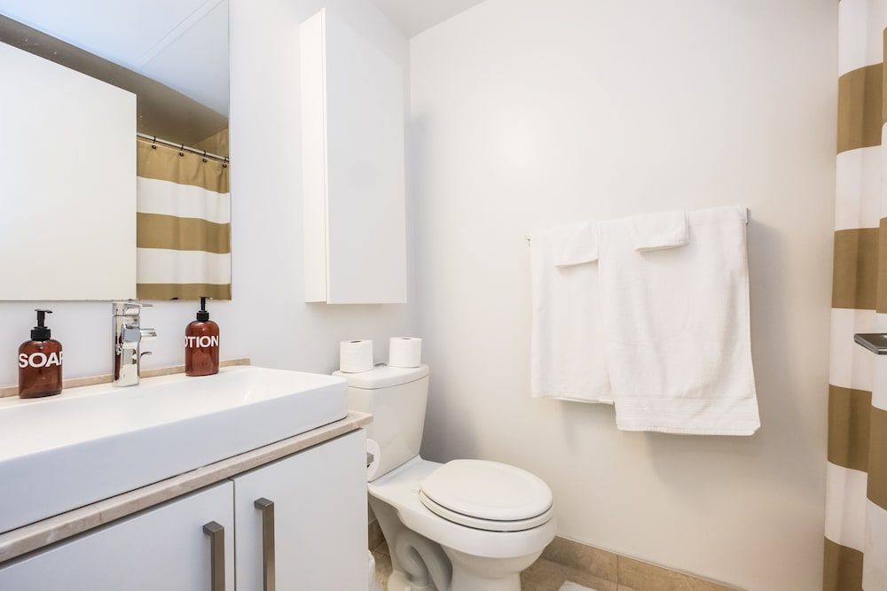 York Street Condos Tower 1 Luxury Condo 5