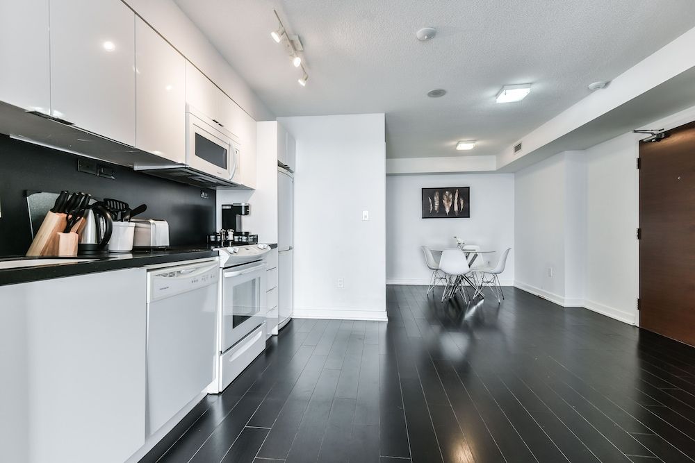 Iceboat Terrace Luxury Condos Luxury Condo 12
