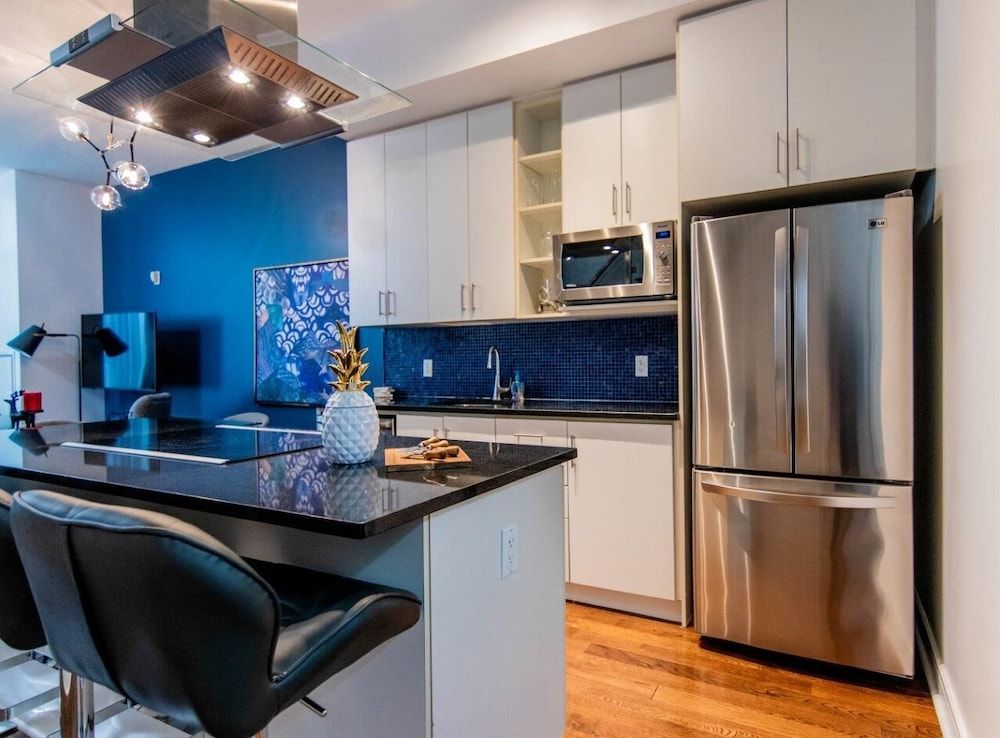 Designer Luxury 3 Bedroom Townhouse Classic Chalet 23