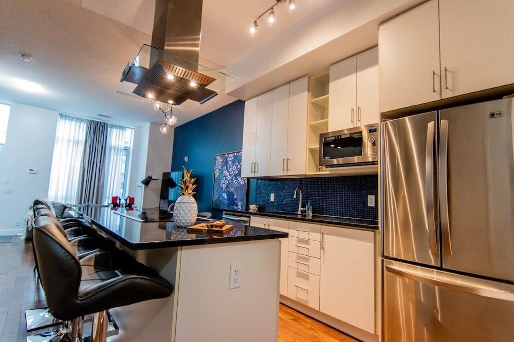 Designer Luxury 3 Bedroom Townhouse Classic Chalet 22