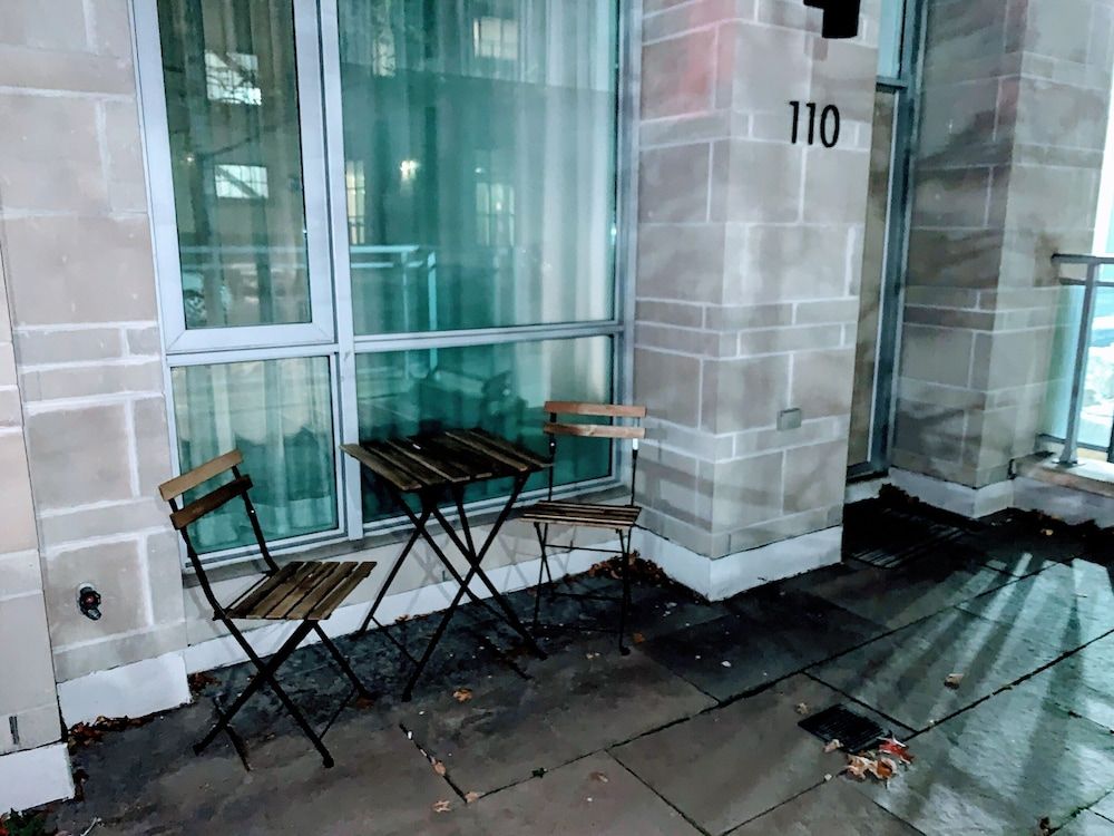 Designer Luxury 3 Bedroom Townhouse Classic Chalet 35