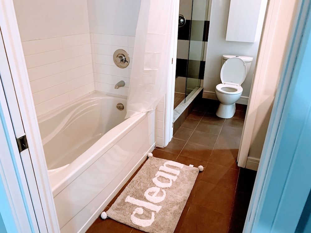 Designer Luxury 3 Bedroom Townhouse Classic Chalet 42