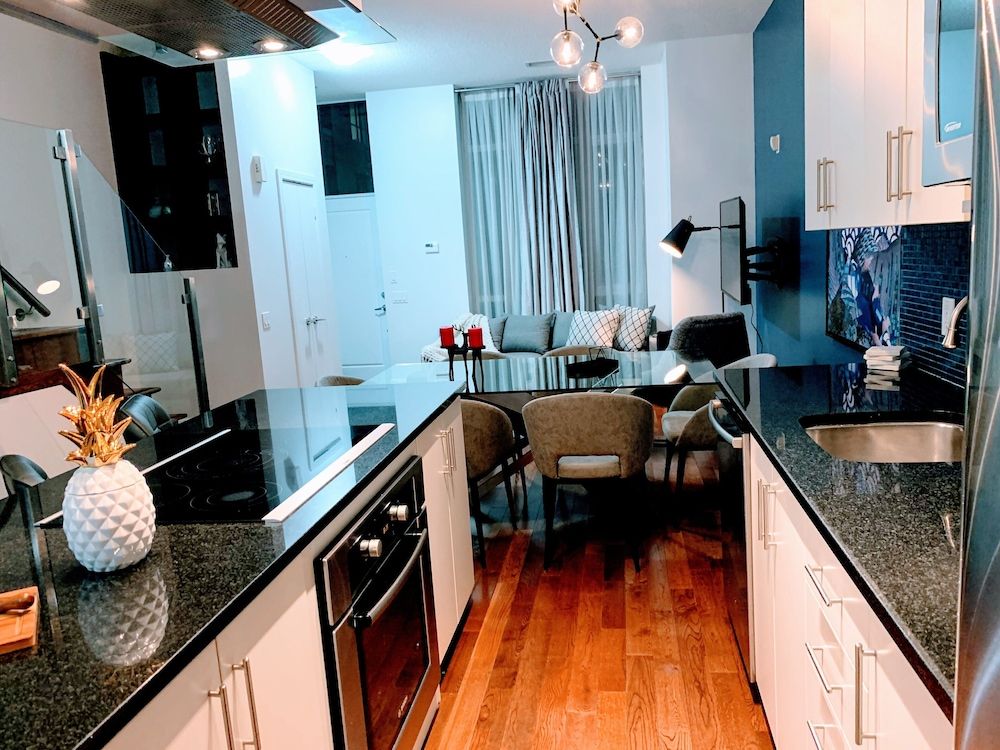 Designer Luxury 3 Bedroom Townhouse Classic Chalet 25