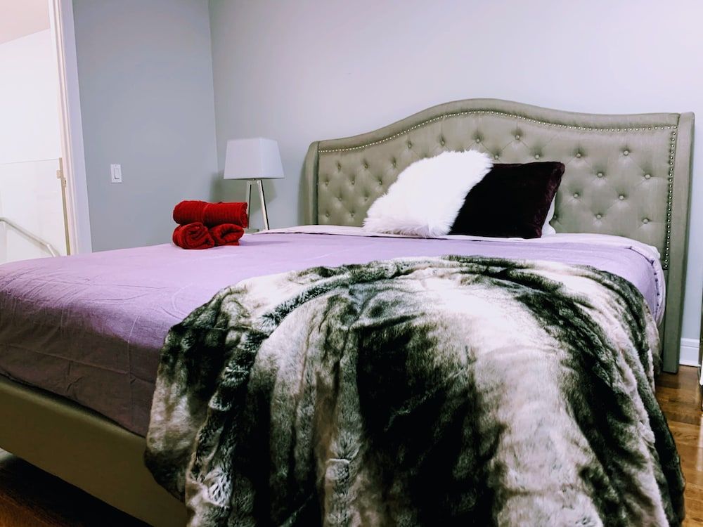 Designer Luxury 3 Bedroom Townhouse Classic Chalet 13