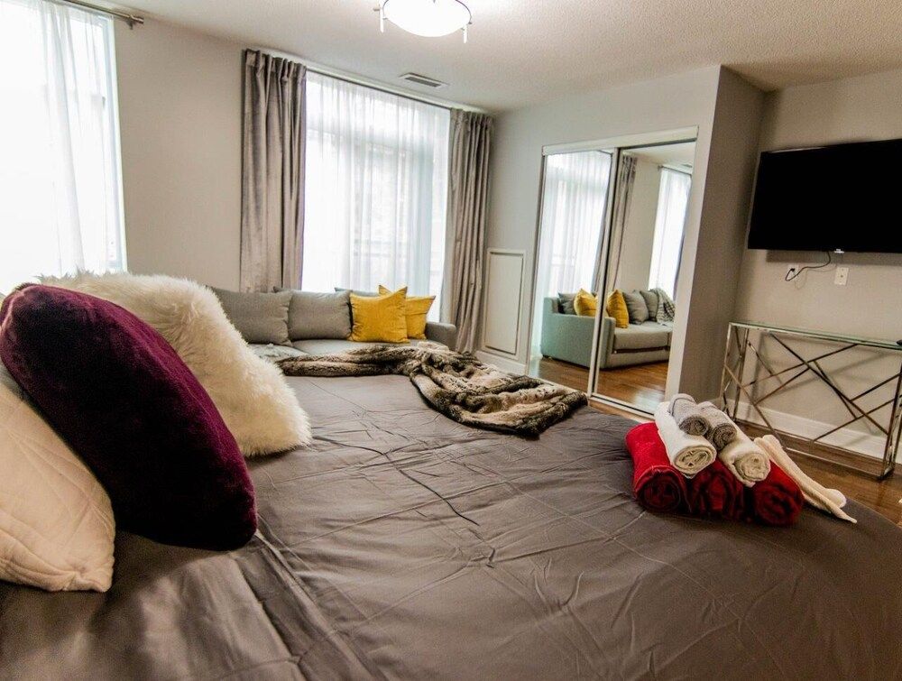 undefined Designer Luxury 3 Bedroom Townhouse 8