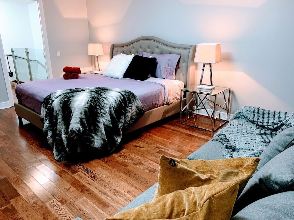 Designer Luxury 3 Bedroom Townhouse Classic Chalet 15