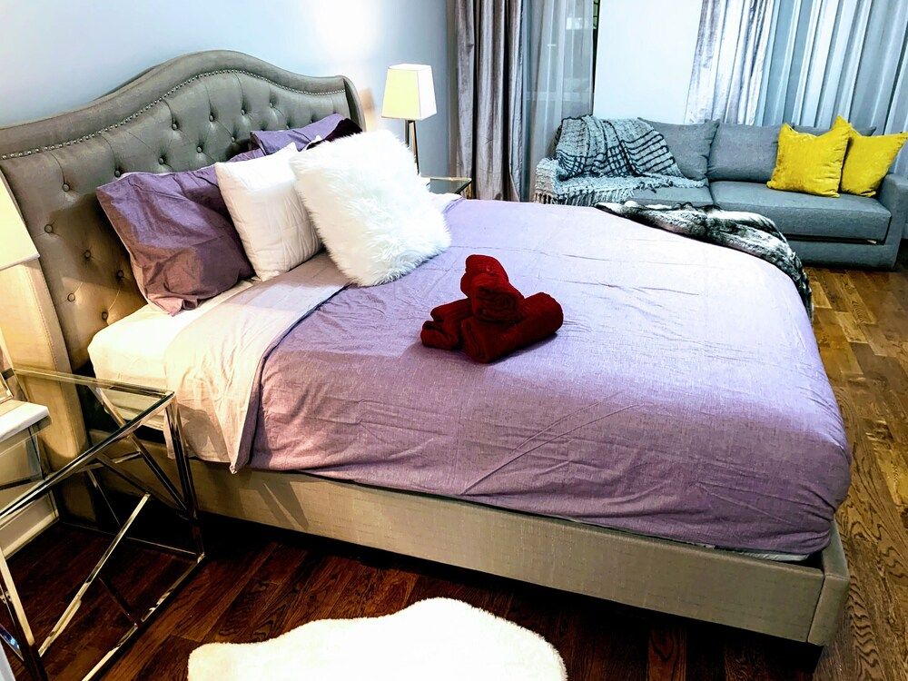 Designer Luxury 3 Bedroom Townhouse Classic Chalet 12