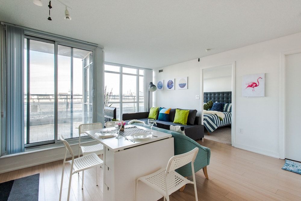 SkyTree - Condos in Heart of Downtown Comfort Condo (1107) 7