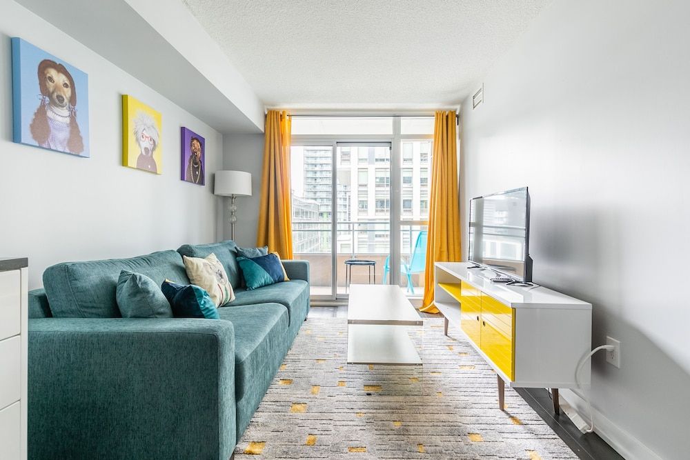 SkyTree - Condos in Heart of Downtown Design Condo (606) 18