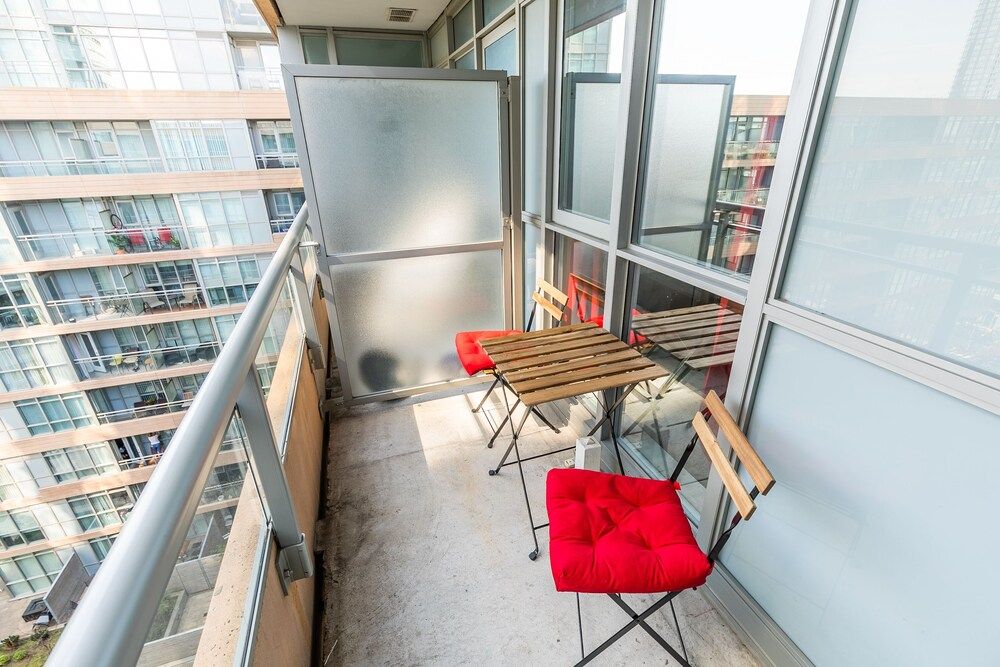 SkyTree - Condos in Heart of Downtown Classic Apartment (1039) 26