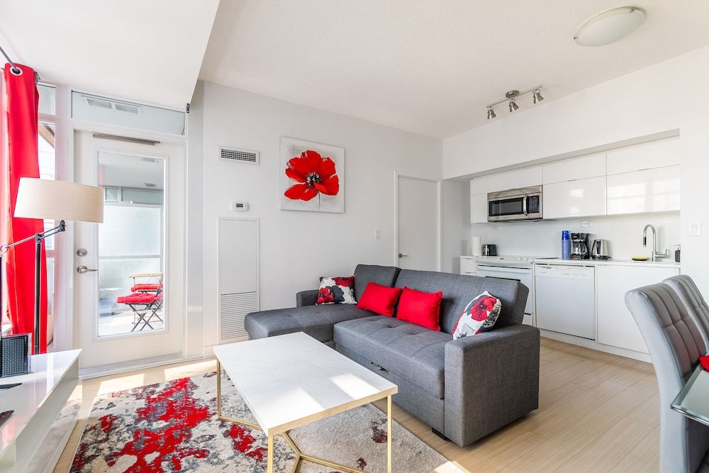 SkyTree - Condos in Heart of Downtown Classic Apartment (1039) 17