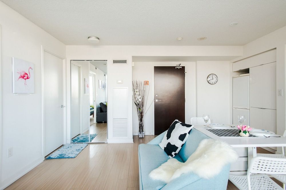 SkyTree - Condos in Heart of Downtown Comfort Condo (1107) 13