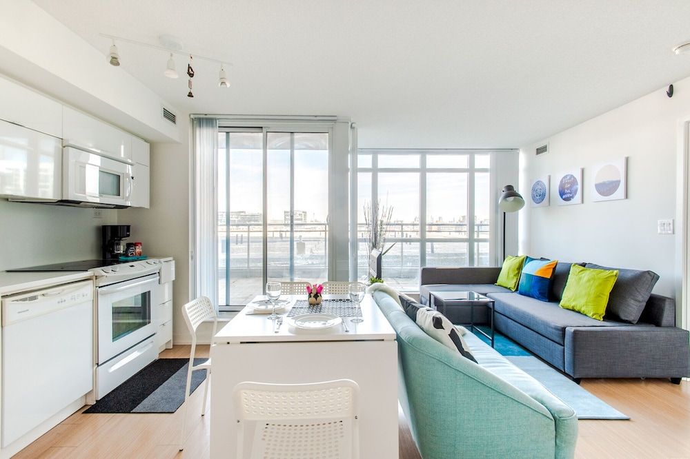 SkyTree - Condos in Heart of Downtown Comfort Condo (1107) 2
