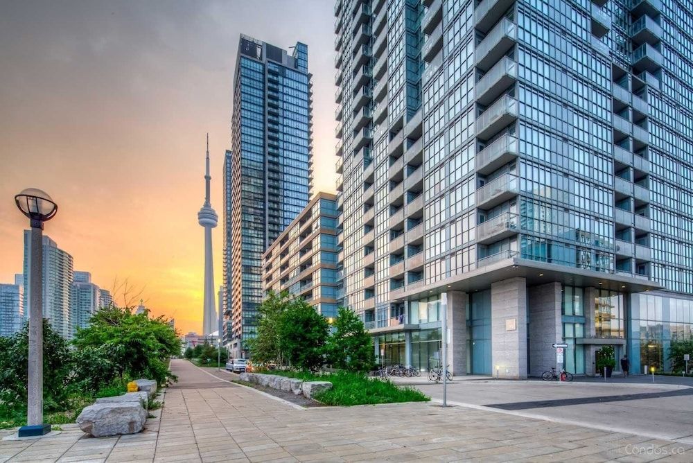undefined SkyTree - Condos in Heart of Downtown 3