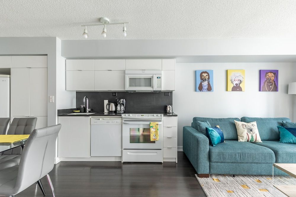 SkyTree - Condos in Heart of Downtown Design Condo (606) 20