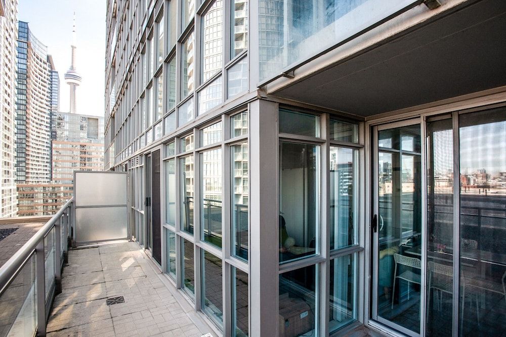 SkyTree - Condos in Heart of Downtown Comfort Condo (1107) 15