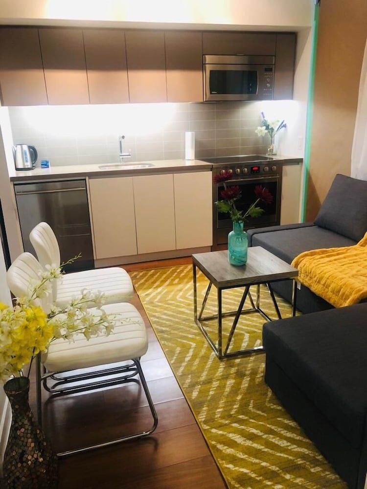undefined Toronto Downtown Suites City View 6