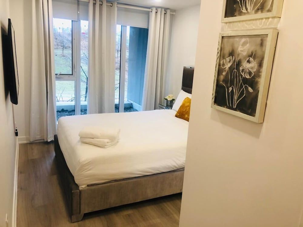undefined Toronto Downtown Suites City View 4