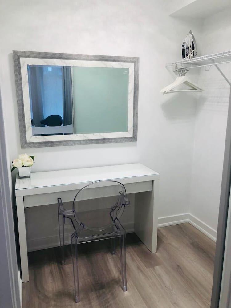 undefined Toronto Downtown Suites City View 8